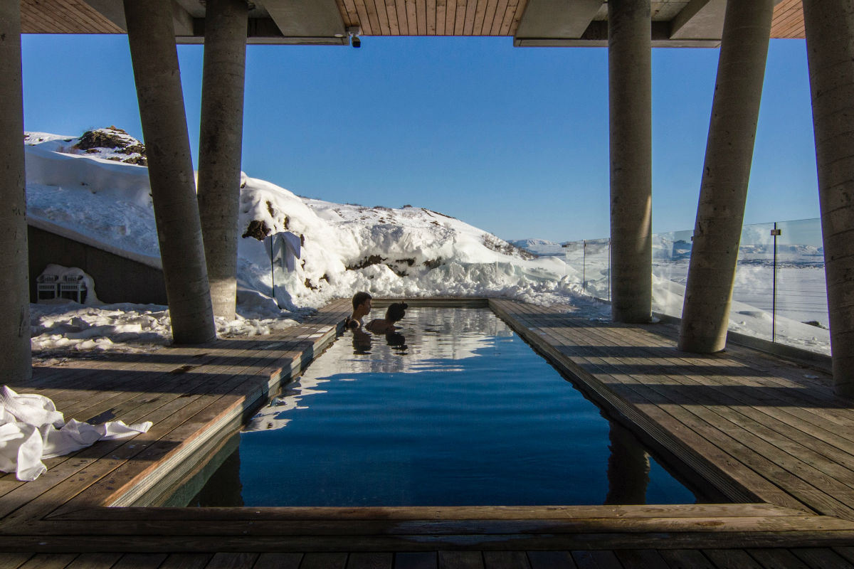 swimming pool hotel