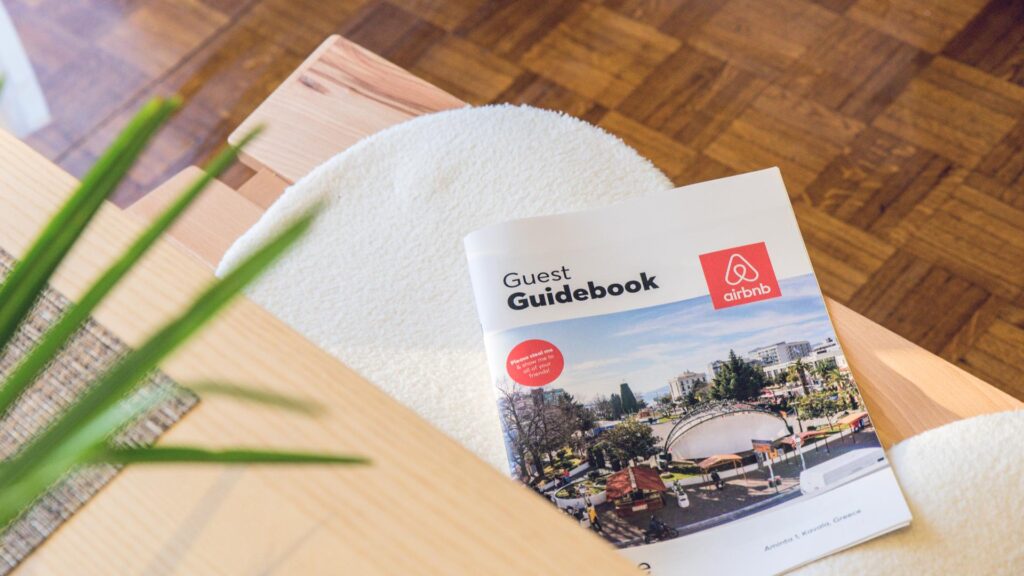Guidebook Airbnb